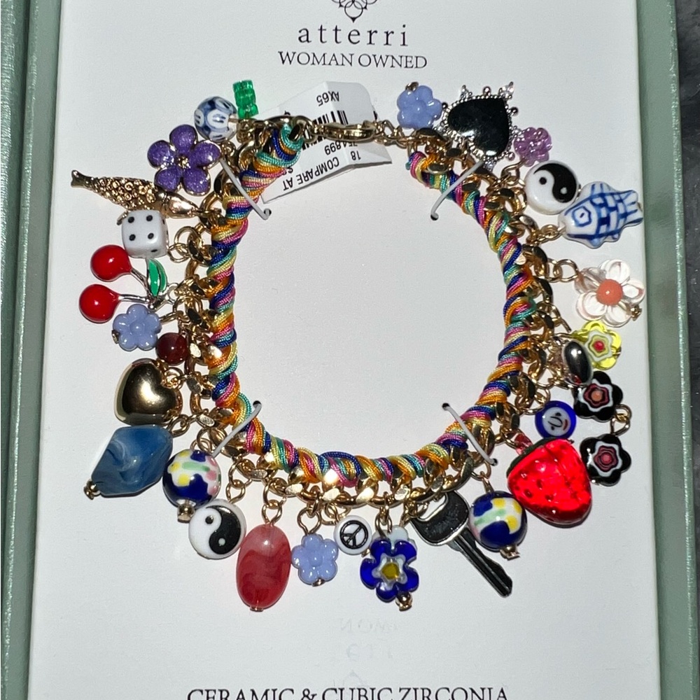 Atterri Charm Bracelet Viral